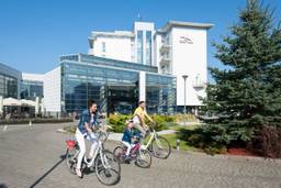 Schwimmbad im Hotel Ikar Plaza