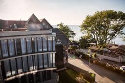 Lobby des Hotels Max mit modernem Design