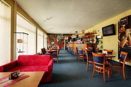 Elegante Bar im Hotel Rubin