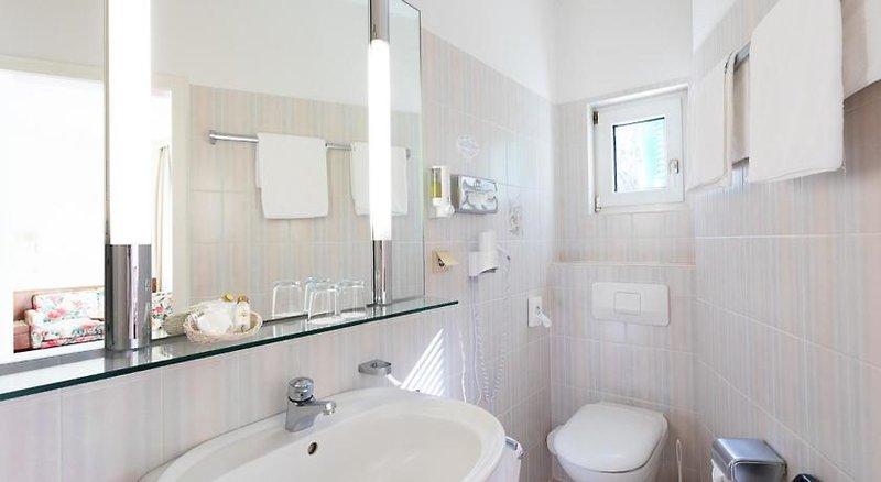 Romantikhotel Zur Sonne 3*